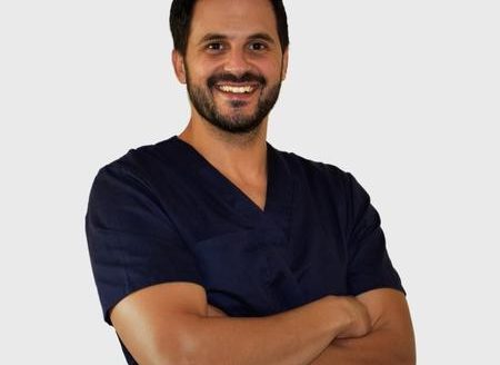 Gabriel-Carbonell-veterinario-vetyou-cirugia-veterinaria-valencia